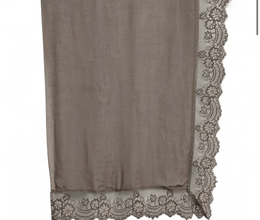 AMAZEA Lace Hijab – Taupe